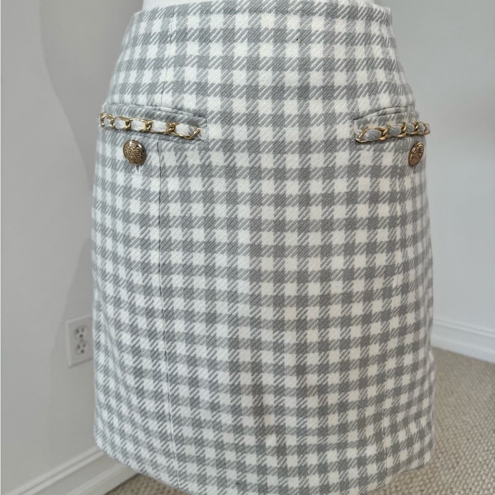 Guess Gray and White Plaid Skirt with Gold Accents